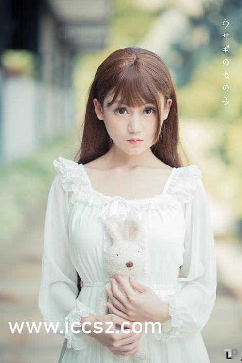 吃瓜反差校花,反差萌态尽显风采