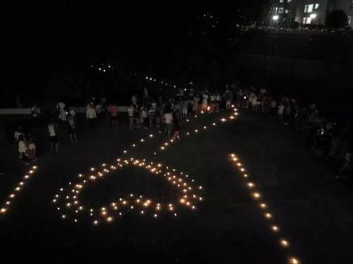 吃瓜下沉广场,吃瓜群众在下沉广场的欢乐时光