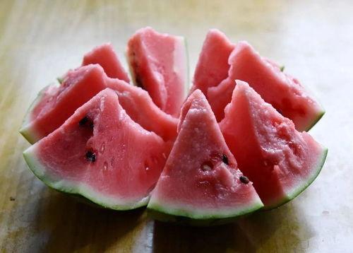 最有福的吃瓜,最有福的吃瓜达人，揭秘幸福生活的秘密