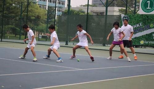 吃瓜俱乐部打球