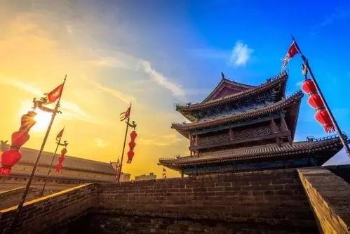 城墙上吃瓜,一场别开生面的夏日盛宴